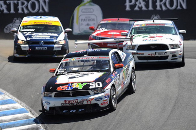 Ford Mustang Boss 302S доминирует в первом сезоне SCCA