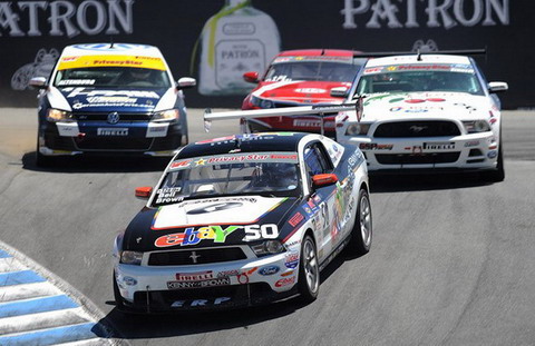 Ford Mustang Boss 302S доминирует в первом сезоне SCCA