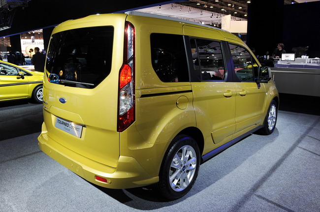 2014 Ford Transit Connect на автосалоне в Париже