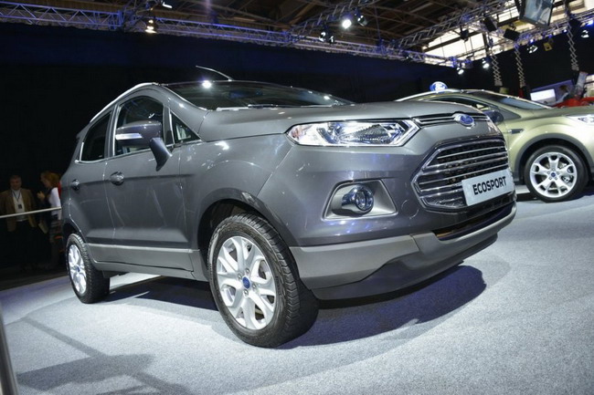 Ford представил в Париже кроссовер EcoSport