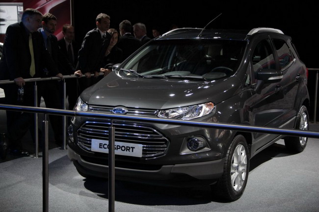Ford представил в Париже кроссовер EcoSport