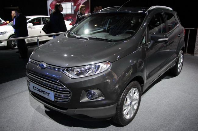 Ford представил в Париже кроссовер EcoSport