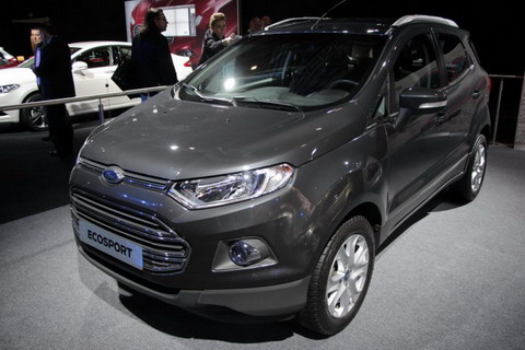 Ford представил в Париже кроссовер EcoSport