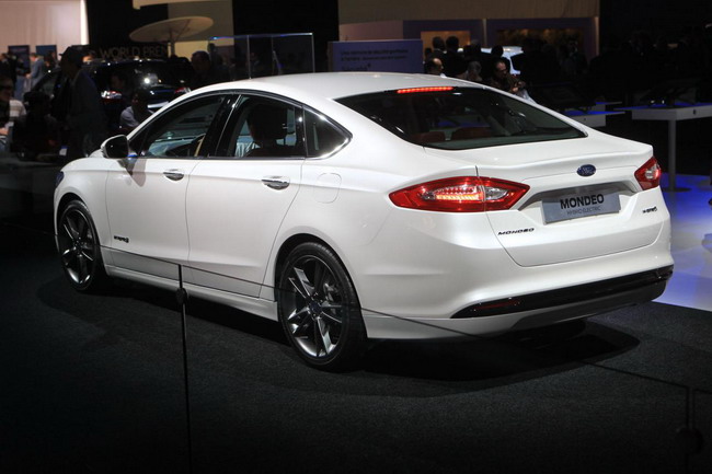 Ford Mondeo 2013 Hybrid 