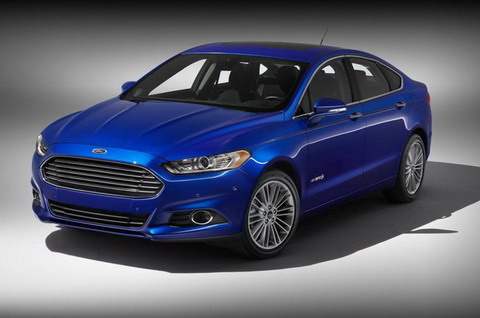 Ford Fusion Hybrid EV+ ������� ��������� ��� ������
