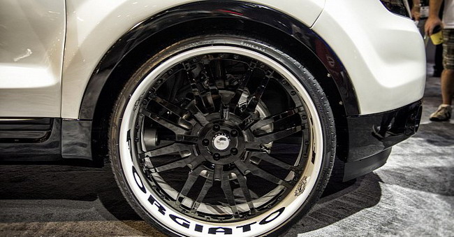 SEMA 2012: Ford Explorer Sport от Forgiato