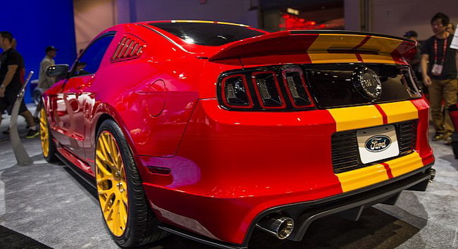 SEMA 2012: Ford Mustang "Boy Racer"  3dCarbon