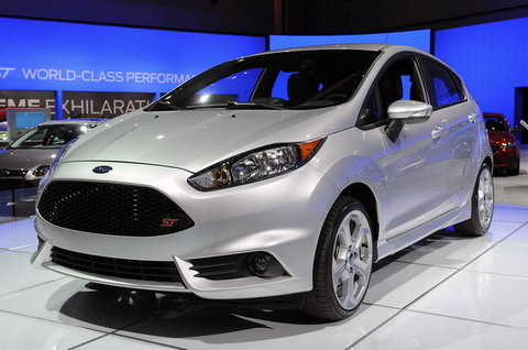 Ford Fiesta ST    B-