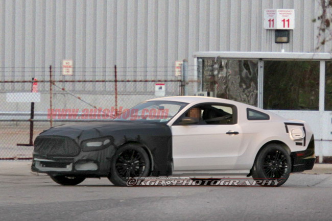 Фотошпионы поймали мул Ford Mustang 2015