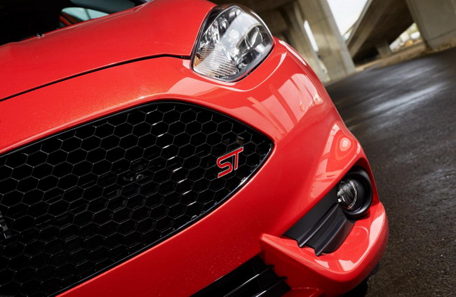 Стоимость Ford Fiesta ST в США начинается от 22195 $