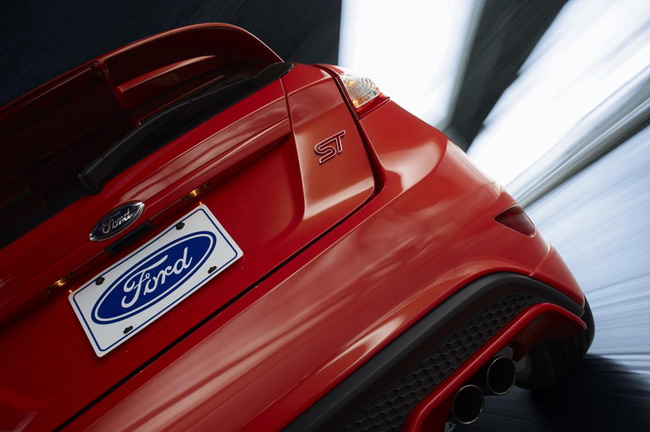 Стоимость Ford Fiesta ST в США начинается от 22195 $