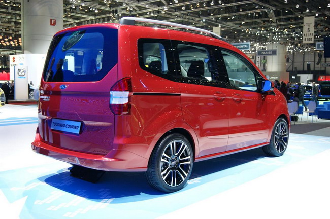 Ford Tourneo Courier на выставке в Женеве