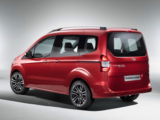Ford Tourneo Courier на выставке в Женеве