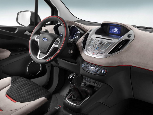Ford Tourneo Courier на выставке в Женеве