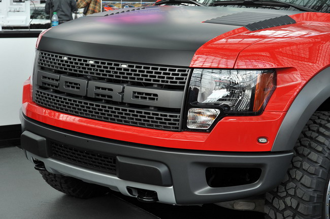 Нью-Йорк 2013: Ford Raptor Shelby 2013