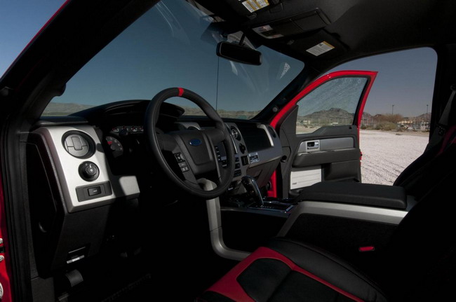 2013 Shelby Raptor мощностью 575 л.с.