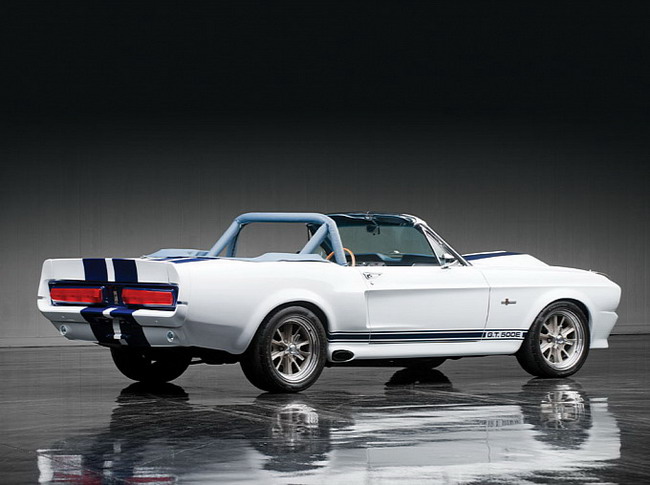 Уникальный Shelby Mustang Convertible GT500E выставлен на продажу