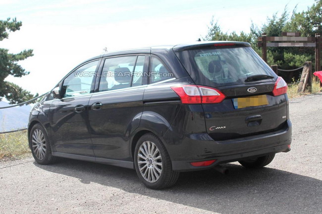 Первые фото обновленного Ford C-MAX