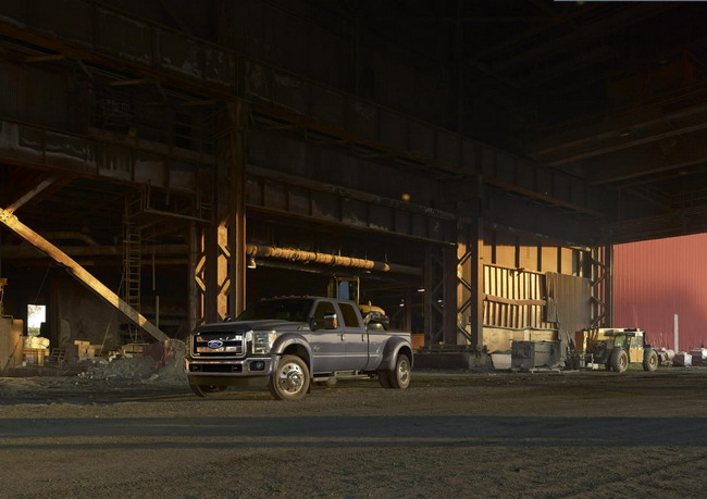 Ford представил модернизированную линейку F-Series
