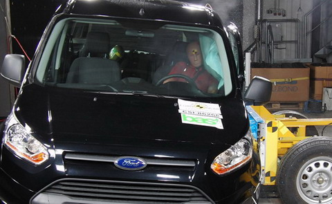 Новый Ford Tourneo Connect получил 5 звезд EuroNCAP