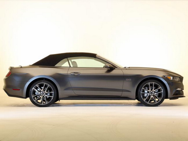 2015 Ford Mustang Convertible представлен