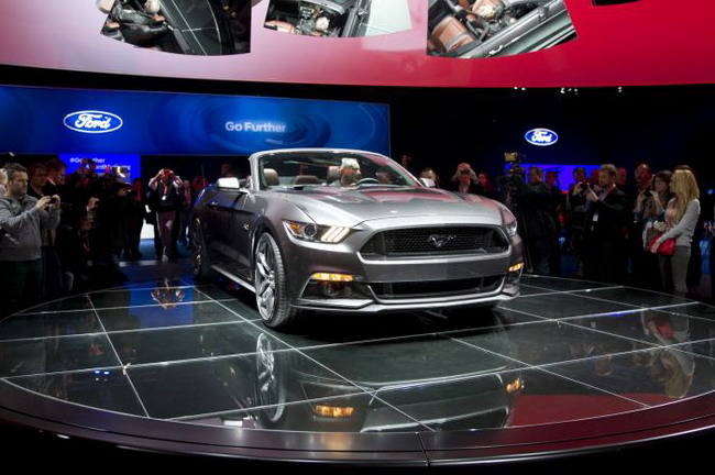 2015 Ford Mustang Convertible 