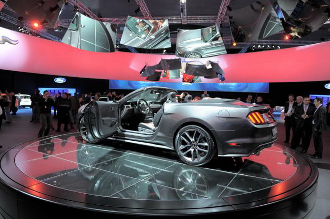 2015 Ford Mustang Convertible 