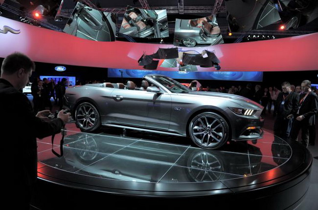 2015 Ford Mustang Convertible 