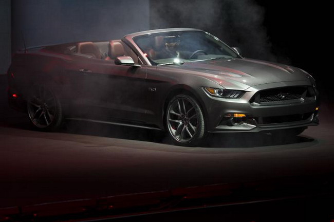 2015 Ford Mustang Convertible представлен