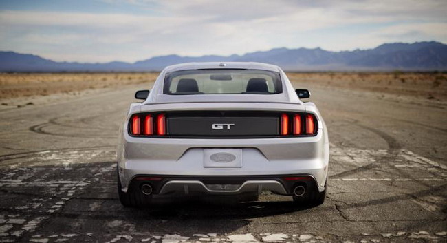 Ford Mustang GT []
