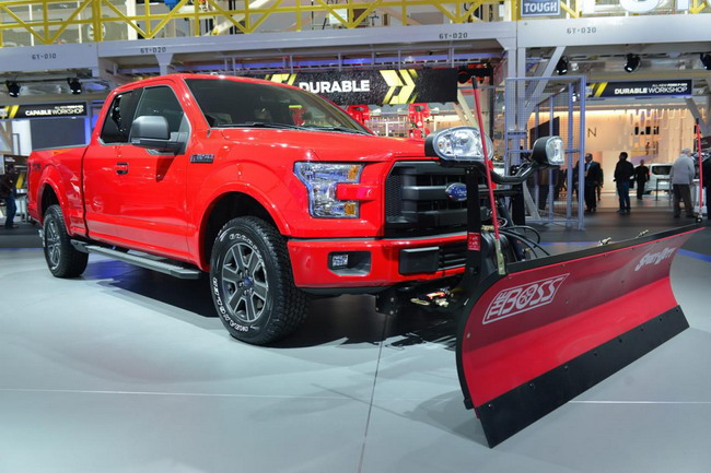 Ford оснастил пикап F-150 снегоочистителем
