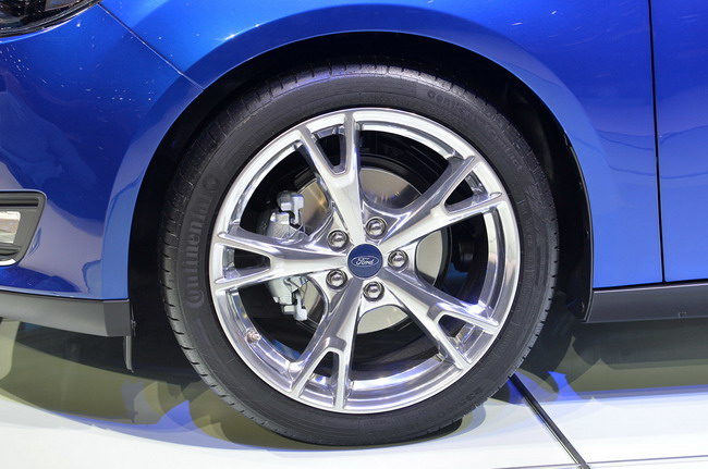 2015 Ford Focus: Видео с Женевского автосалона
