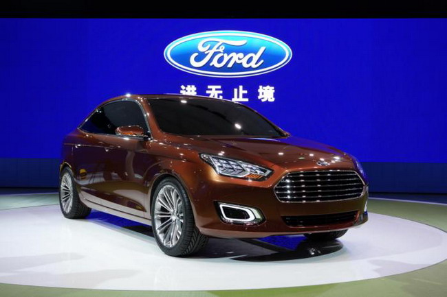 Ford открыл 88 официальных дилеров в Китае за один день