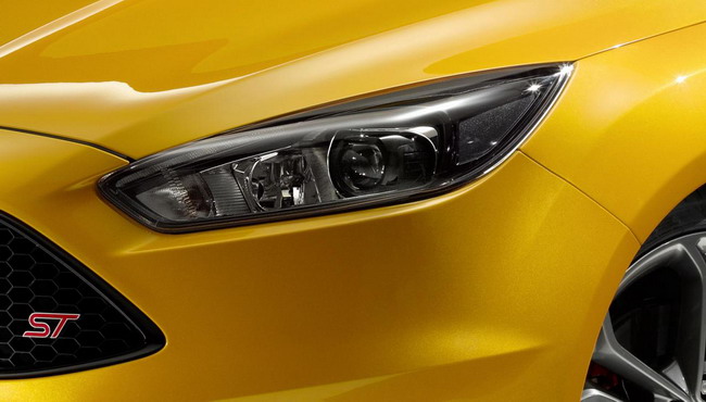 Форд выпустил первый тизер Focus ST образца 2015 года