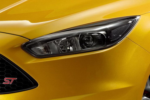 Форд выпустил первый тизер Focus ST образца 2015 года