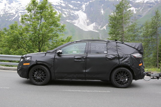 2015 Ford Edge: Первые шпионские фото