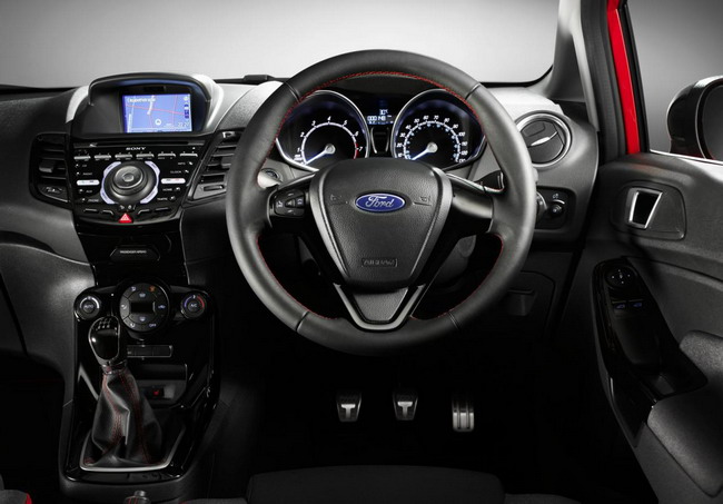 Ford запускает новые версии Fiesta