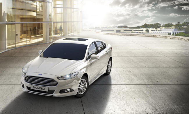 Новый Ford Mondeo поступит к европейским дилерам в октябре