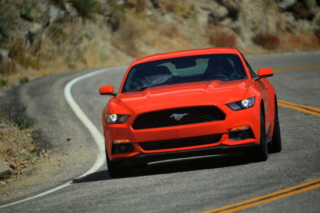 Форд показывает создание 2015 Mustang [Видео]