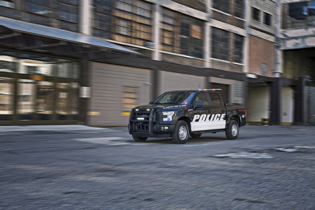 Пикап Ford F-150 для полицейских и пожарных